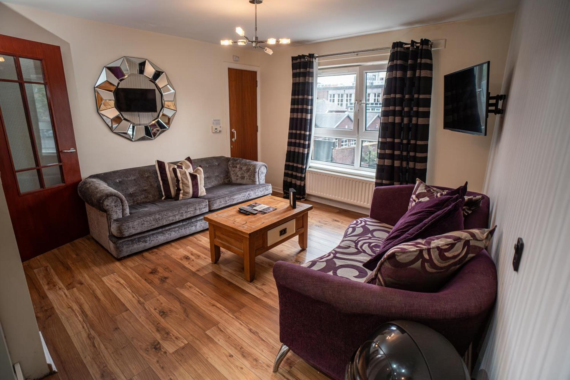 3 Bedroom Central Apartment In Belfast City Centre Eksteriør bilde